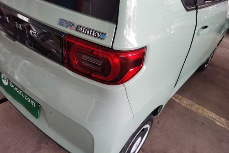 Used Wuling Hongguang MINIEV 2021 Macaron Fashion Model Lithium Iron Phosphate Exterior 6