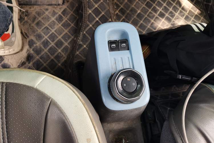 Used Geely Galaxy Panda 2023 Panda Mini 200km Endurance Bear
