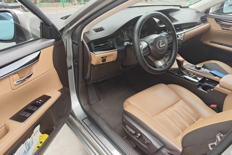 Used Lexus ES 2015 200 Elite Edition Driver Seat