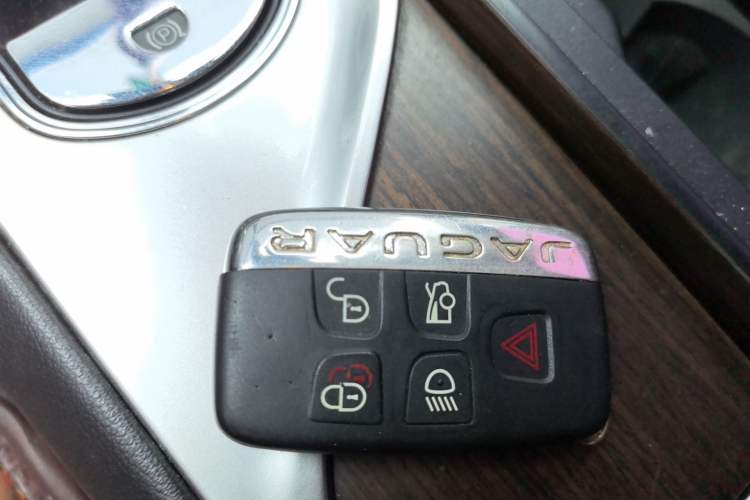 Used Jaguar XF 2015 XF 2.0T Prestige Edition