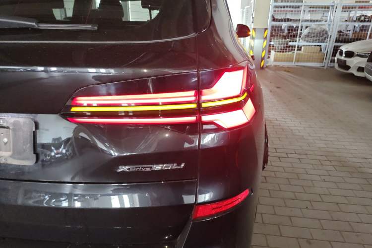 Used BMW X5 2023 xDrive 30Li Luxury M Sport Night Edition Package
