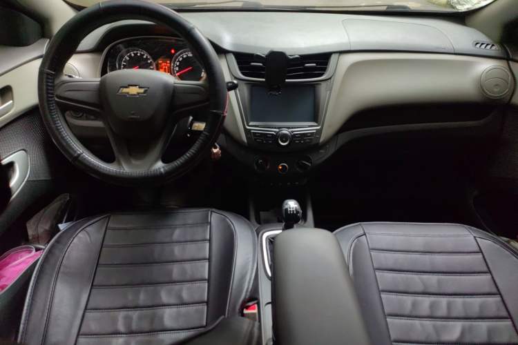 Used Chevrolet Sail 2015 Sail 3 1.3L Manual Ideal Edition Center Console