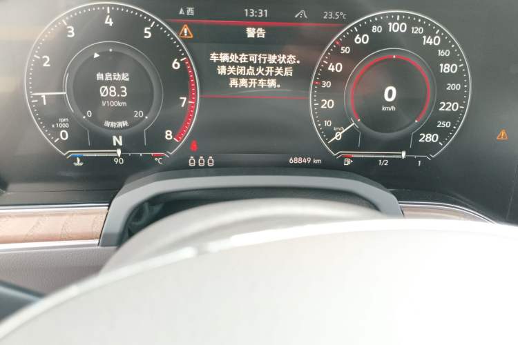 Used Volkswagen Touareg 2019 2.0TSI Ruiyi Edition China VI Standard Odometer Close Up