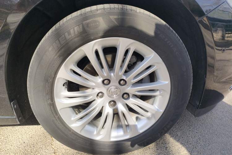 Used Buick LaCrosse 2018 20T Luxury Model
