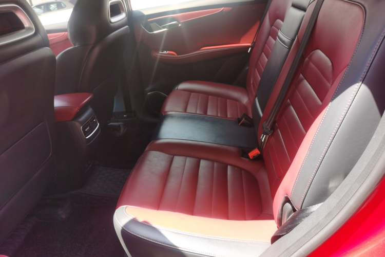 Used MG HS 2019 20T Automatic Two-Wheel Drive Trophy Super Sport Version China VI Standard Left Rear Seat