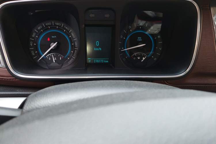 Used Buick GL8 2014 2.4L CT Luxury Business Comfort Edition
