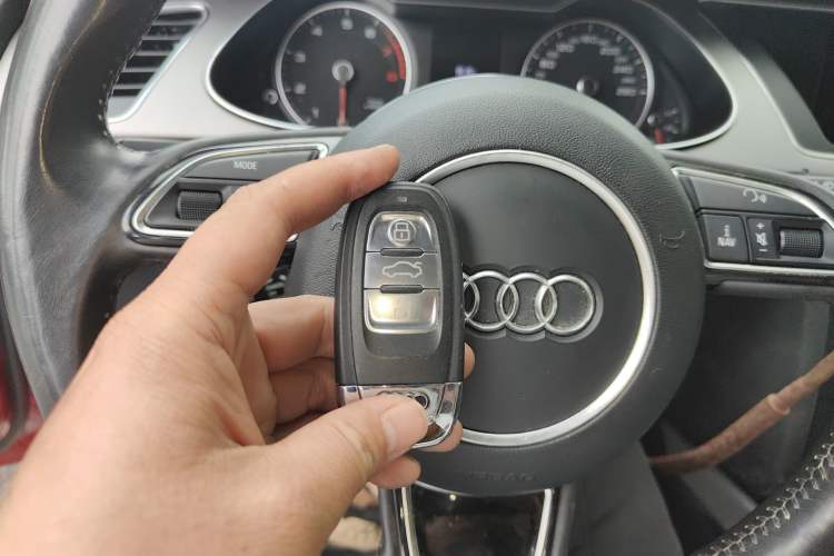 Used Audi A4 2013 40 TFSI allroad quattro Luxury Model Vehicle Key