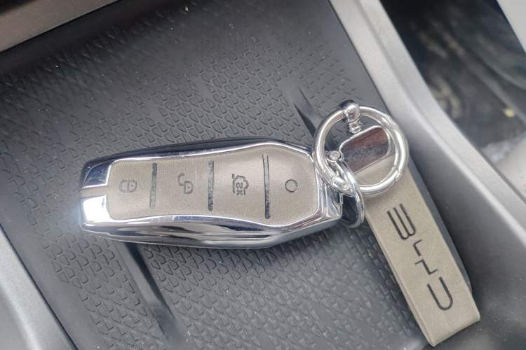 Used BYD Yuan UP 2025 Intelligent Driving Version 401 KM Dynamic Edition