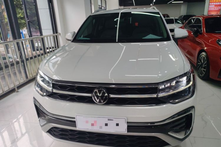 Used Volkswagen Tharu 2023 300TSI Two-Wheel-Drive Full Moon Edition Front