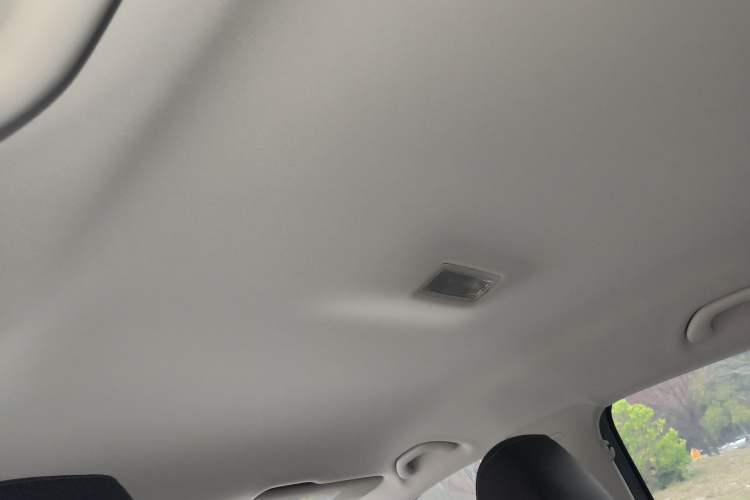 Used Jetta VS5 2024 280TSI Automatic Pioneer Edition Headliner