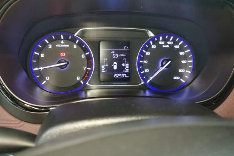 Used Changan Lingxuan 2017 1.6L Manual Happiness Edition
