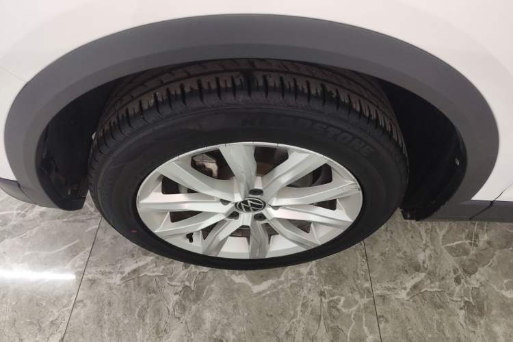 Used Volkswagen T-ROC 2021 280TSI DSG Two-Wheel Drive Elite Connect Edition
