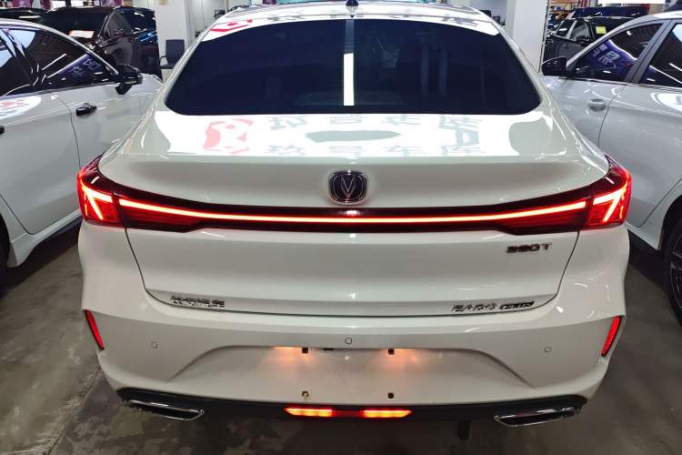 Used CHANGAN Eado 2022 PLUS Blue Whale NE 1.4T GDI DCT Flagship Edition
