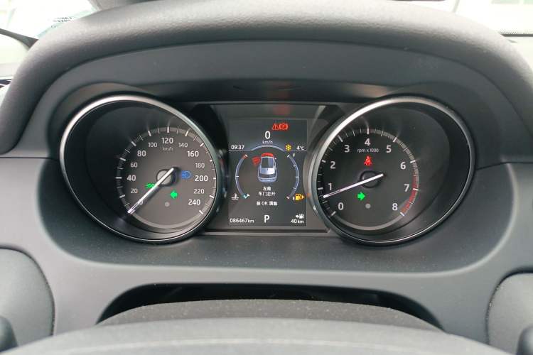Used Land Rover Discovery Sport 2017 2.0T SE Instrument Cluster