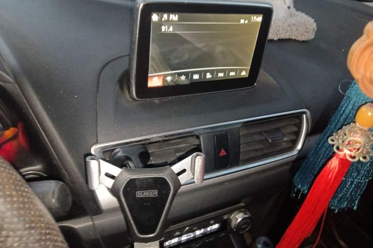 Used Mazda Mazda 3 Axela 2016 Sedan 1.5L Automatic Luxury Model