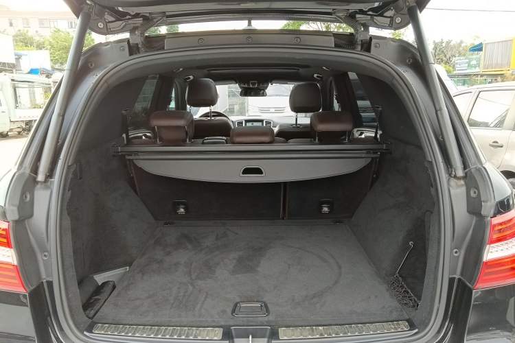 Used Mercedes-Benz M-Class 2014 ML 400 4MATIC Luxury Model
