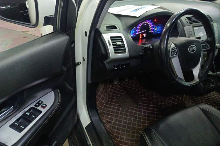 Used BYD S6 2013 Platinum Edition 2.0L Manual Elite Model