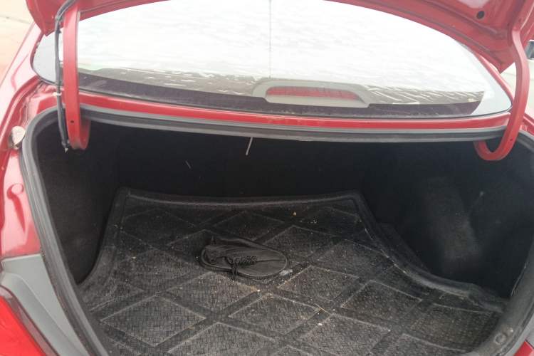 Used Hyundai Verna (older generation) 2014 1.4L Manual Smart GLS Trim