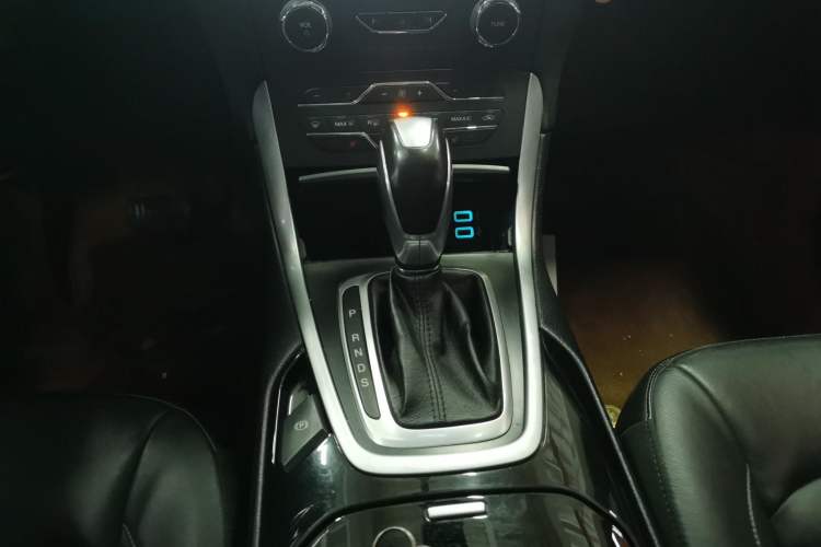 Used Ford Edge 2016 EcoBoost 245 Four-Wheel Drive Titanium Edition 7-Seater