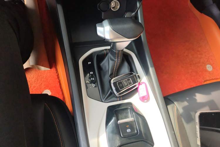 Used Dongfeng Aeolus Yixuan 2023 1.5L Automatic Glory Edition Gear Lever
