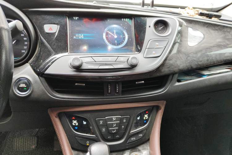 Used Buick Envision 2014 28T Four-Wheel Drive Luxury Model