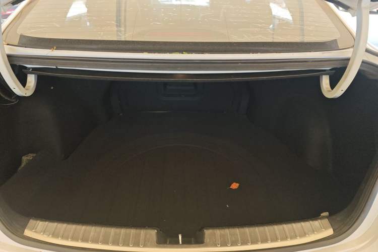 Used Hyundai Mistra 2014 1.8L Automatic Deluxe DLX Model
