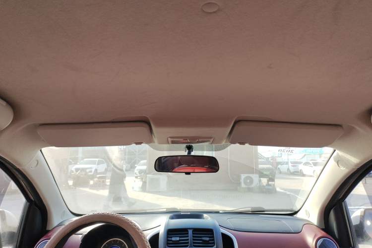 Used CHANGAN Benni 2015 1.4L IMT Luxury Model China IV
