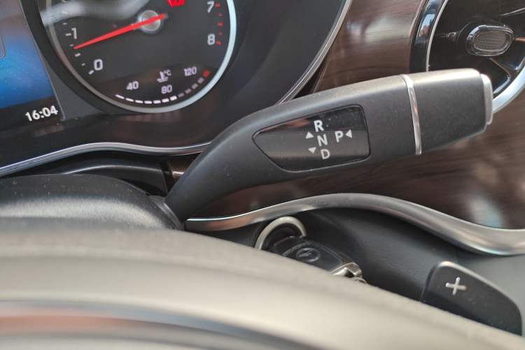 Used Mercedes-Benz V-Class 2021 V 260 Avantgarde Edition