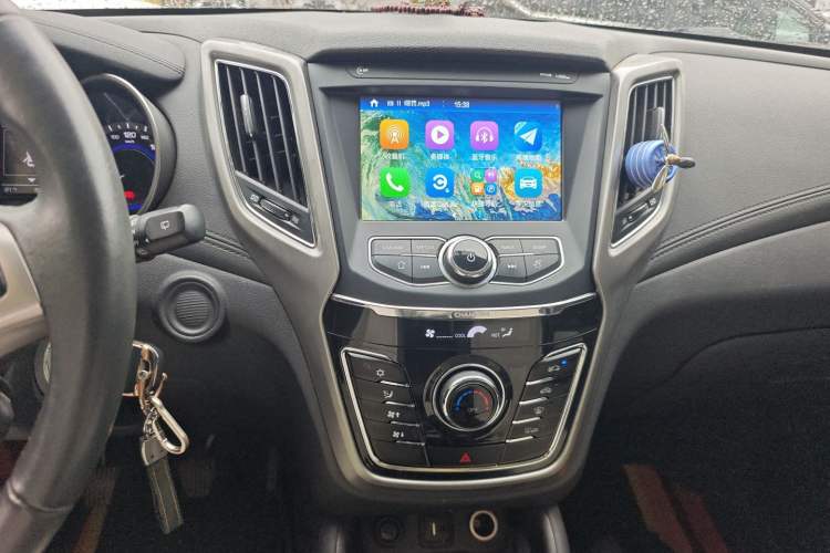 Used CHANGAN CS35 2017 1.6L Manual Luxury Model