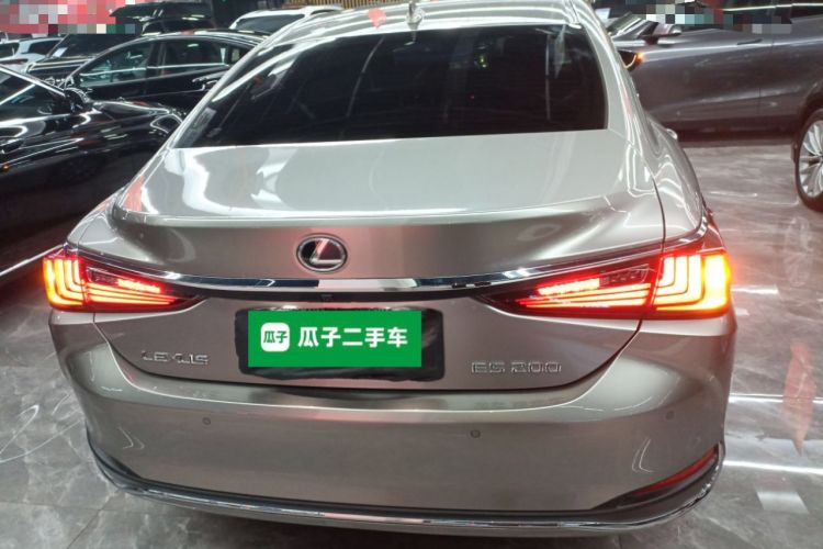 Used Lexus ES 2023 200 Excellence Edition