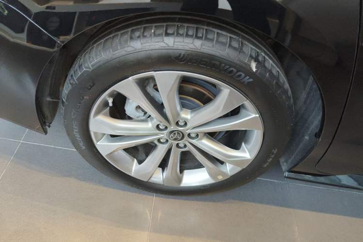 Used Toyota SIENNA 2023 2.5L Hybrid Deluxe Edition
