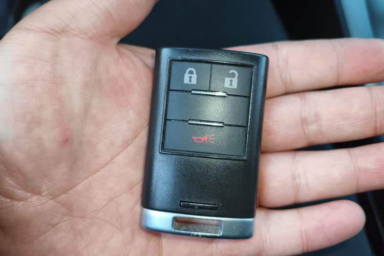 Used Chevrolet Captiva 2015 2.4L Two-Wheel Drive Urban Version 7 Seats Vehicle Key