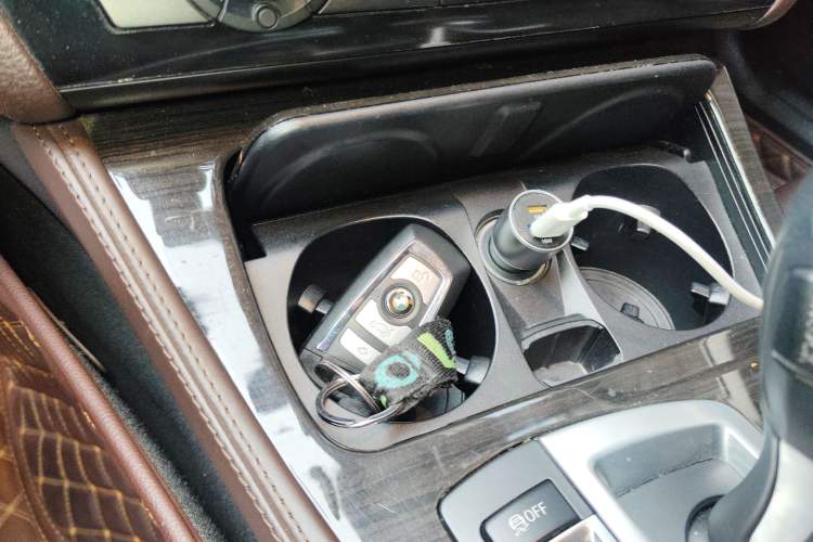 Used BMW 5 Series 2014 525Li Luxury Design Package