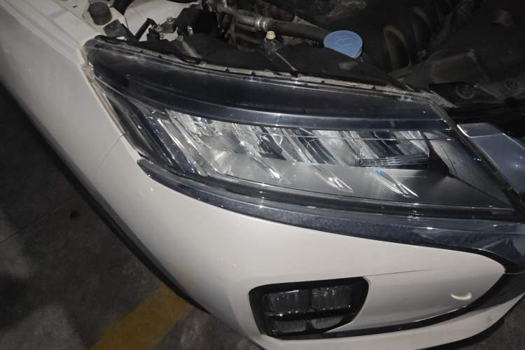 Used Mitsubishi ASX 2020 2.0L CVT Smart Edition Right Front Headlight