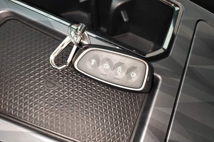 Used Haval XY 2022 1.5T ZhiZun Edition Vehicle Key