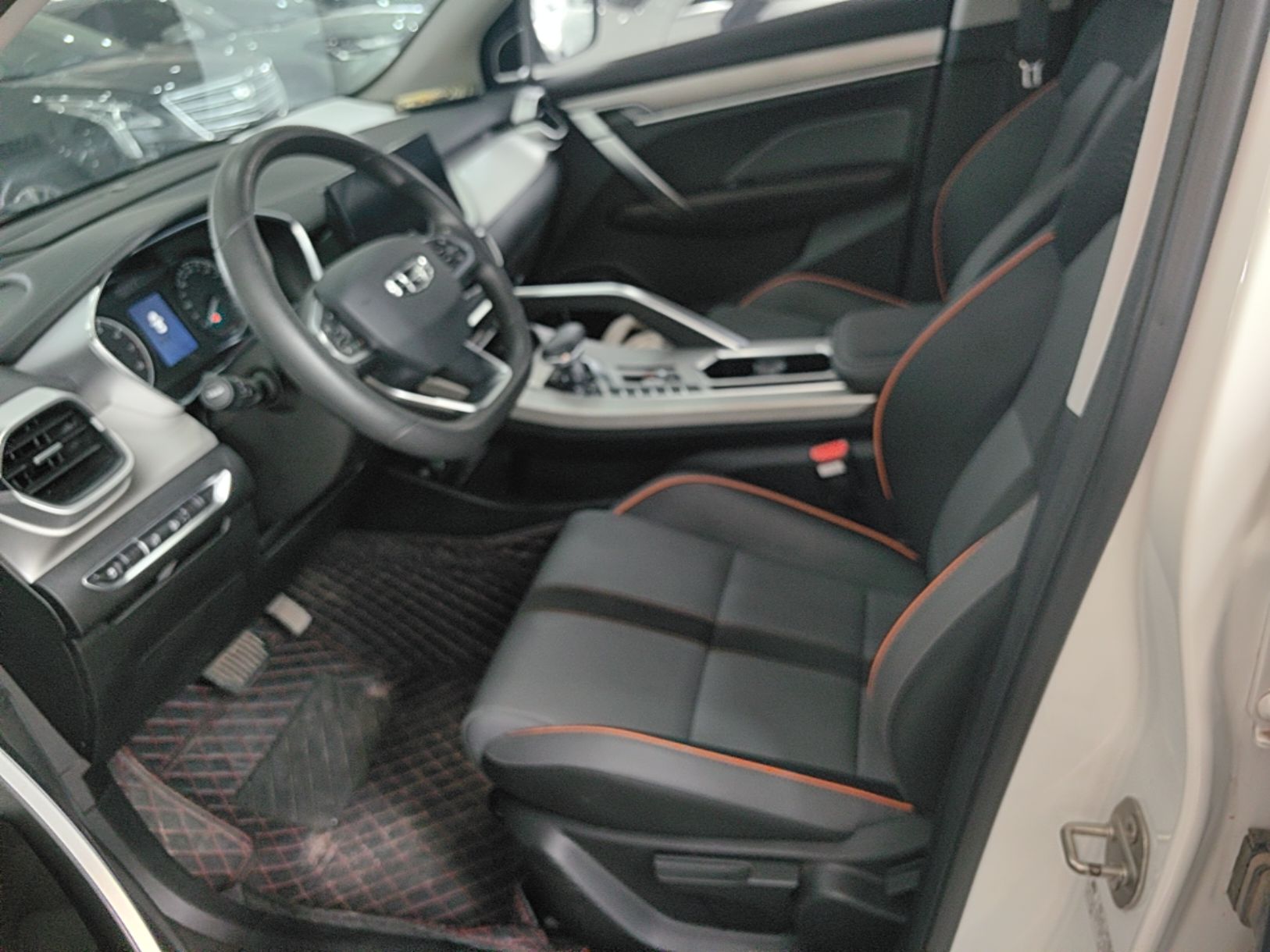 Geely Auto Coolray 2024 1.5T DCT Longteng Edition — снимка 19