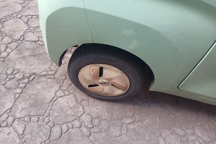 Used Chery QQ Ice Cream 2022 120km Conical Shape Lithium Iron Phosphate