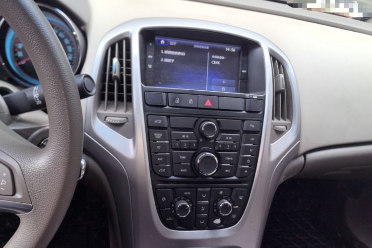 Used Buick GT 2013 GT 1.6L Automatic Fashion Edition Audio And AC Panel