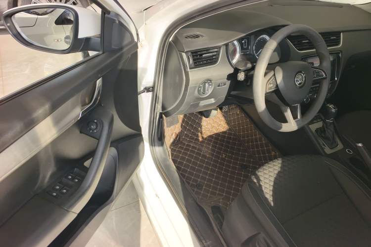 Used Skoda Octavia 2020 1.5L Automatic SmartDrive Luxury Edition
