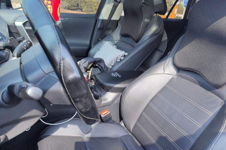 Used Toyota Wildlander 2021 2.0L CVT Two-Wheel Drive Luxury Edition Left Front Seat