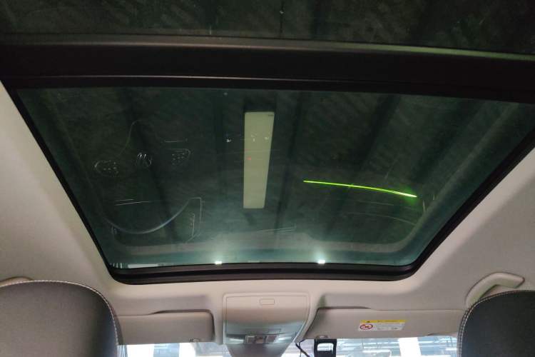 Used Volkswagen Tiguan L 2022 330TSI Automatic Two-Wheel Drive R-Line Enhanced Edition
