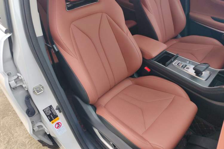 Used CHANGAN CS75 2024 Enjoyment Edition 1.5T DCT Prestige Model
