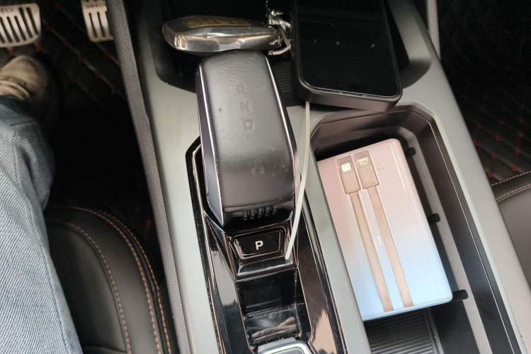 Used Geely Auto Haoyue L 2023 2.0T DCT Prestige Edition
