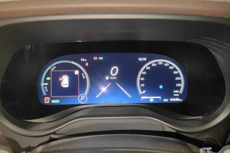 Used Toyota Granvia 2023 2.5L Hybrid Flagship VIP Edition
