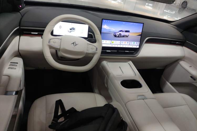 Used Dongfeng eπ eπ008 2026 Model Six-Seat Range-Extended Family Edition
