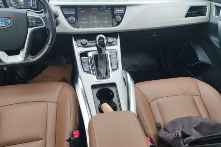 Used Geely Auto Emgrand X7 Sport 2016 1.8TD Automatic All-Wheel-Drive ZhiZun Edition
