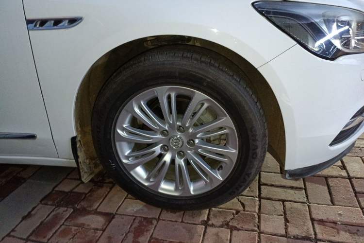 Used Buick LaCrosse 2016 30H Elite Edition