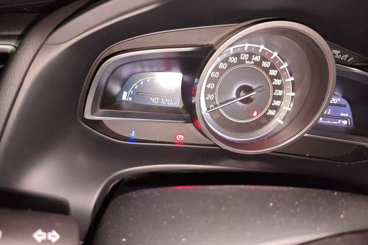 Used Mazda CX-4 2016 2.0L Manual Two-Wheel Drive Blue Sky Dynamic Edition
