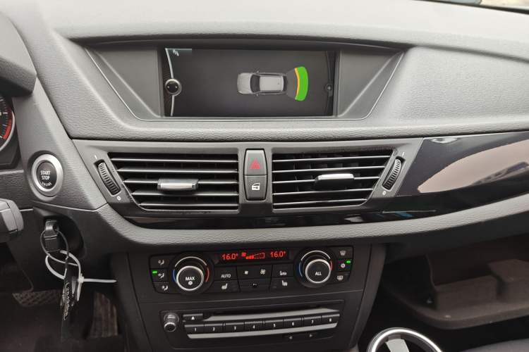 Used BMW X1 2012 sDrive18i Luxury Edition
