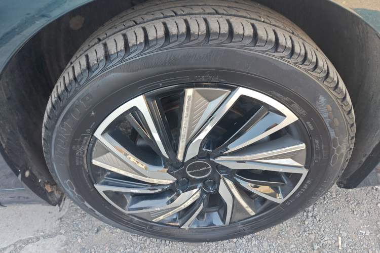 Used FORTHING Yacht 2022 1.5T DCT Chasing-the-Waves Edition
